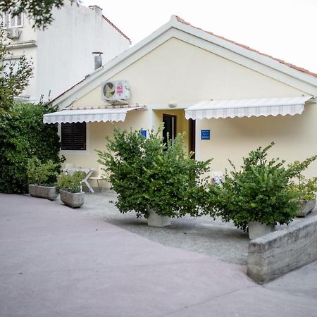Apartments Vladimir 2835 Rab Town Exterior foto